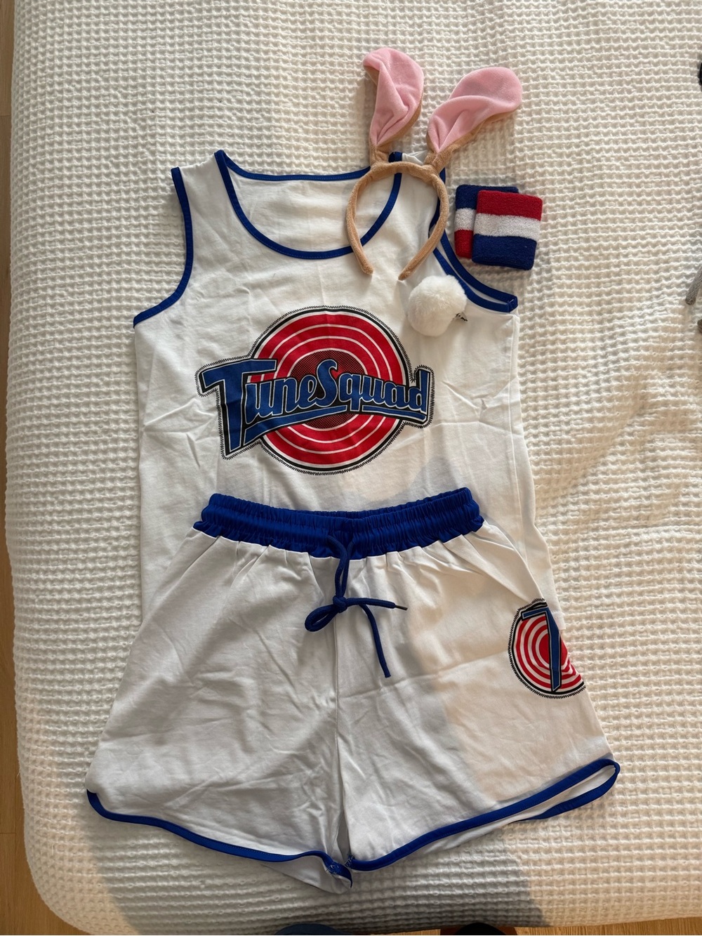 Tunesquad White & Blue Tank and Shorts Set